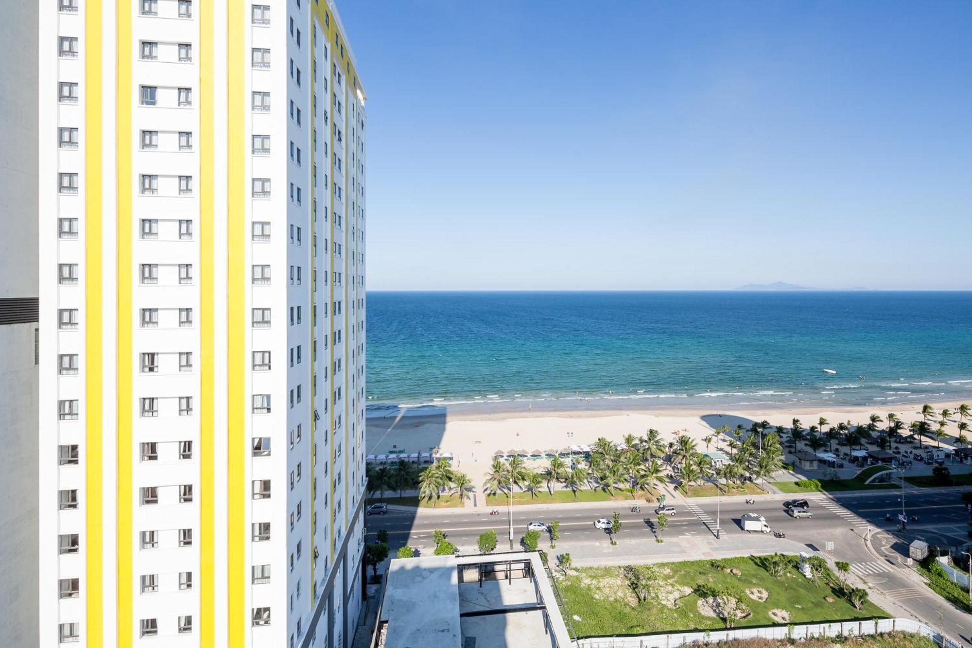 Tamarind Danang Beach Hotel Екстер'єр фото