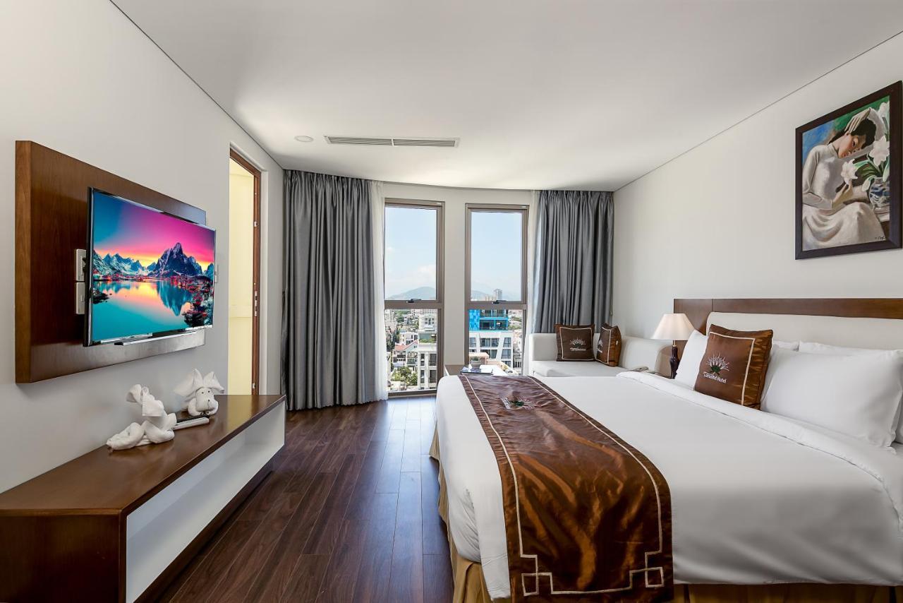 Tamarind Danang Beach Hotel Екстер'єр фото