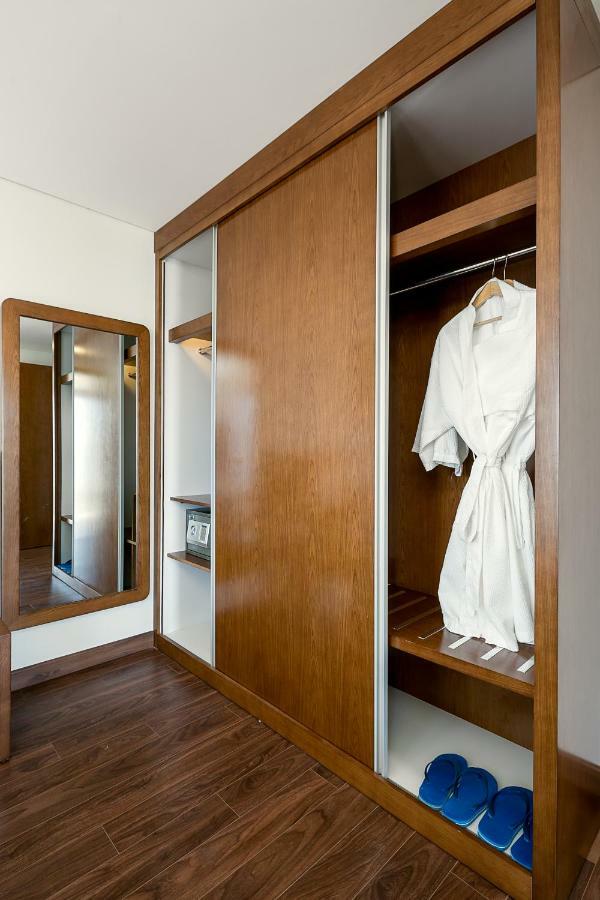 Tamarind Danang Beach Hotel Екстер'єр фото