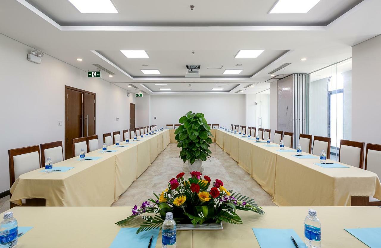 Tamarind Danang Beach Hotel Екстер'єр фото