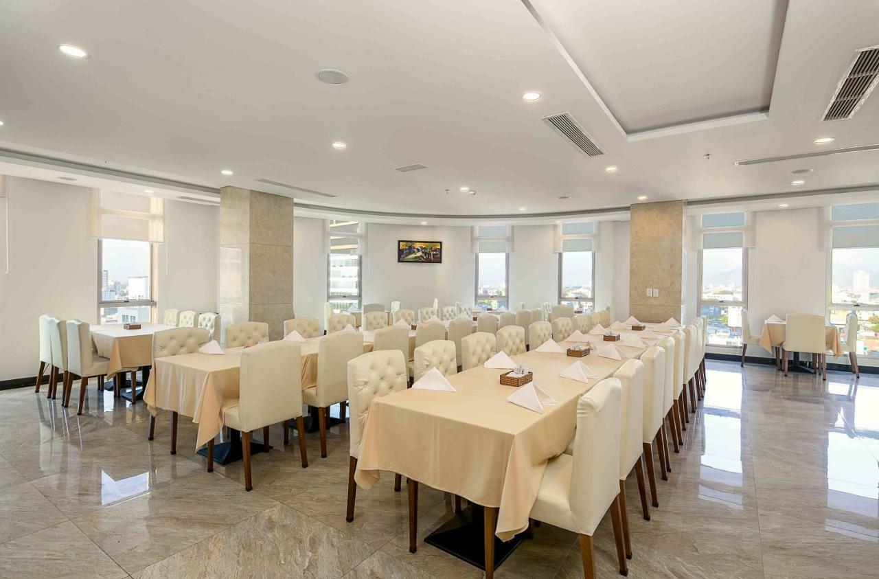 Tamarind Danang Beach Hotel Екстер'єр фото